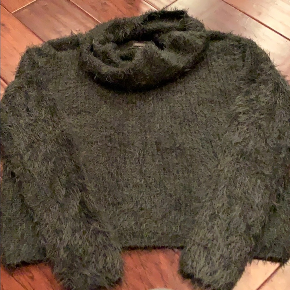 Long sleeve turtle neck